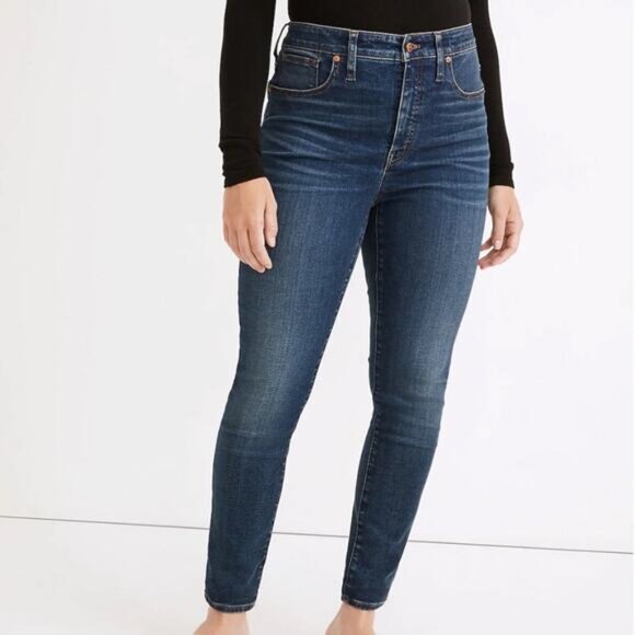 Madewell Petite Curvy High-Rise Skinny Jeans in Lanette Wash - Picture 12 of 12